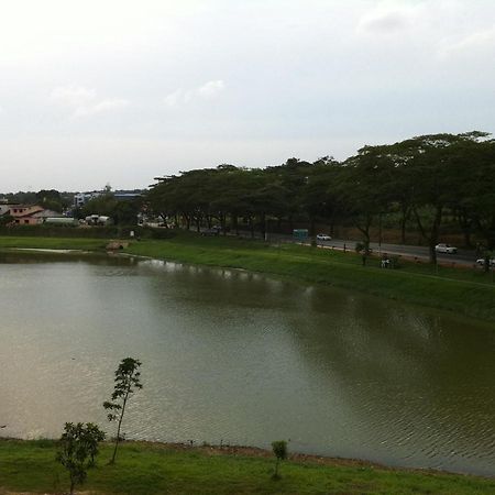 City Star Hotel Kulai Buitenkant foto