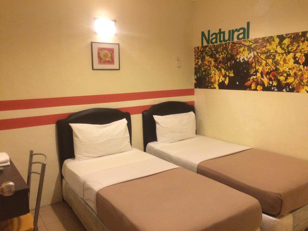 City Star Hotel Kulai Kamer foto